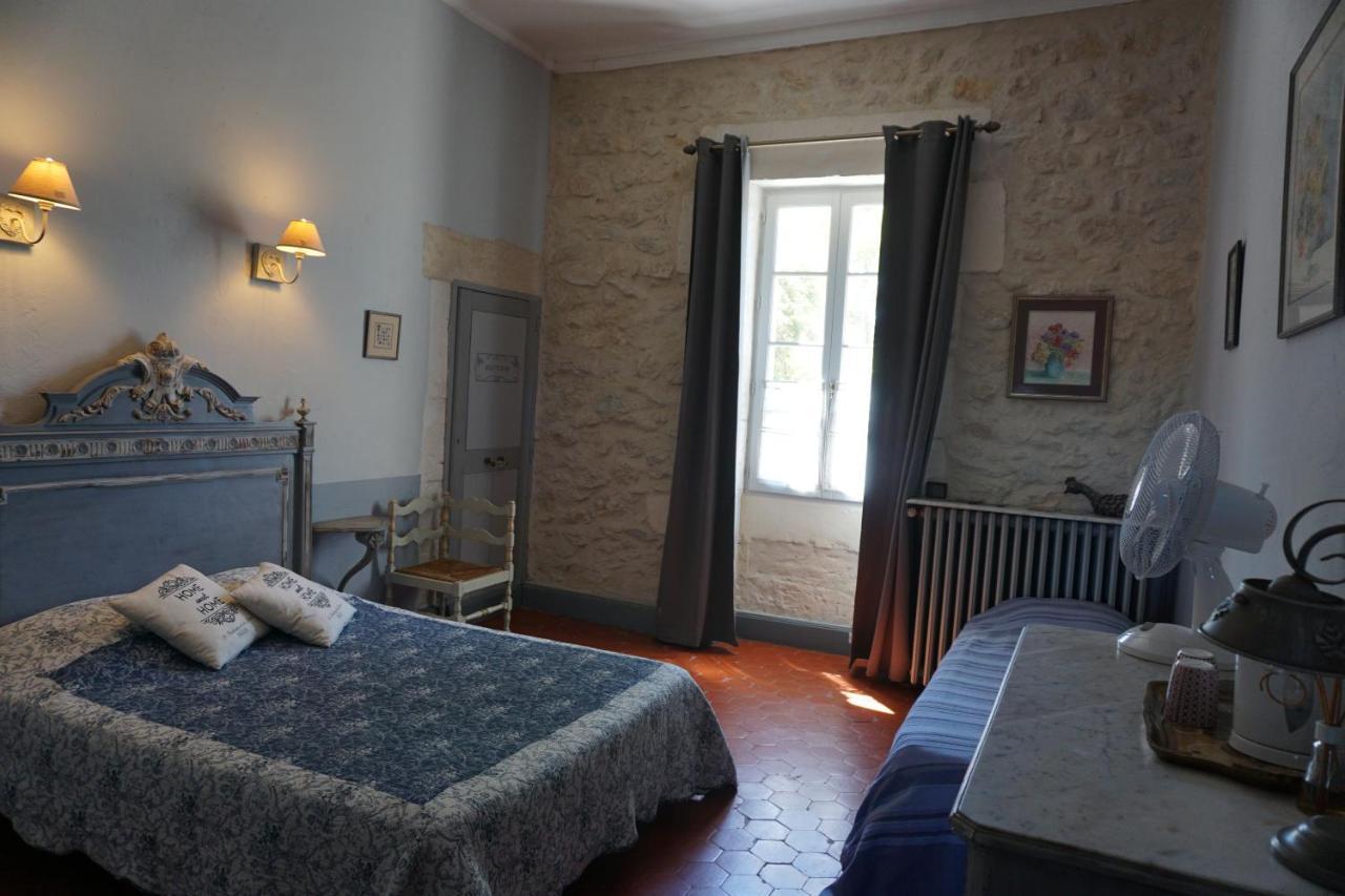 Les Deux Tours Acomodação com café da manhã Brignon Exterior foto