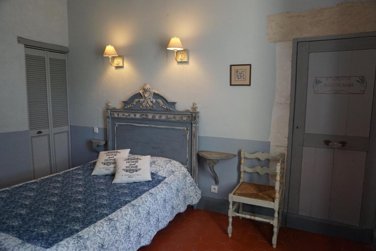 Les Deux Tours Acomodação com café da manhã Brignon Exterior foto