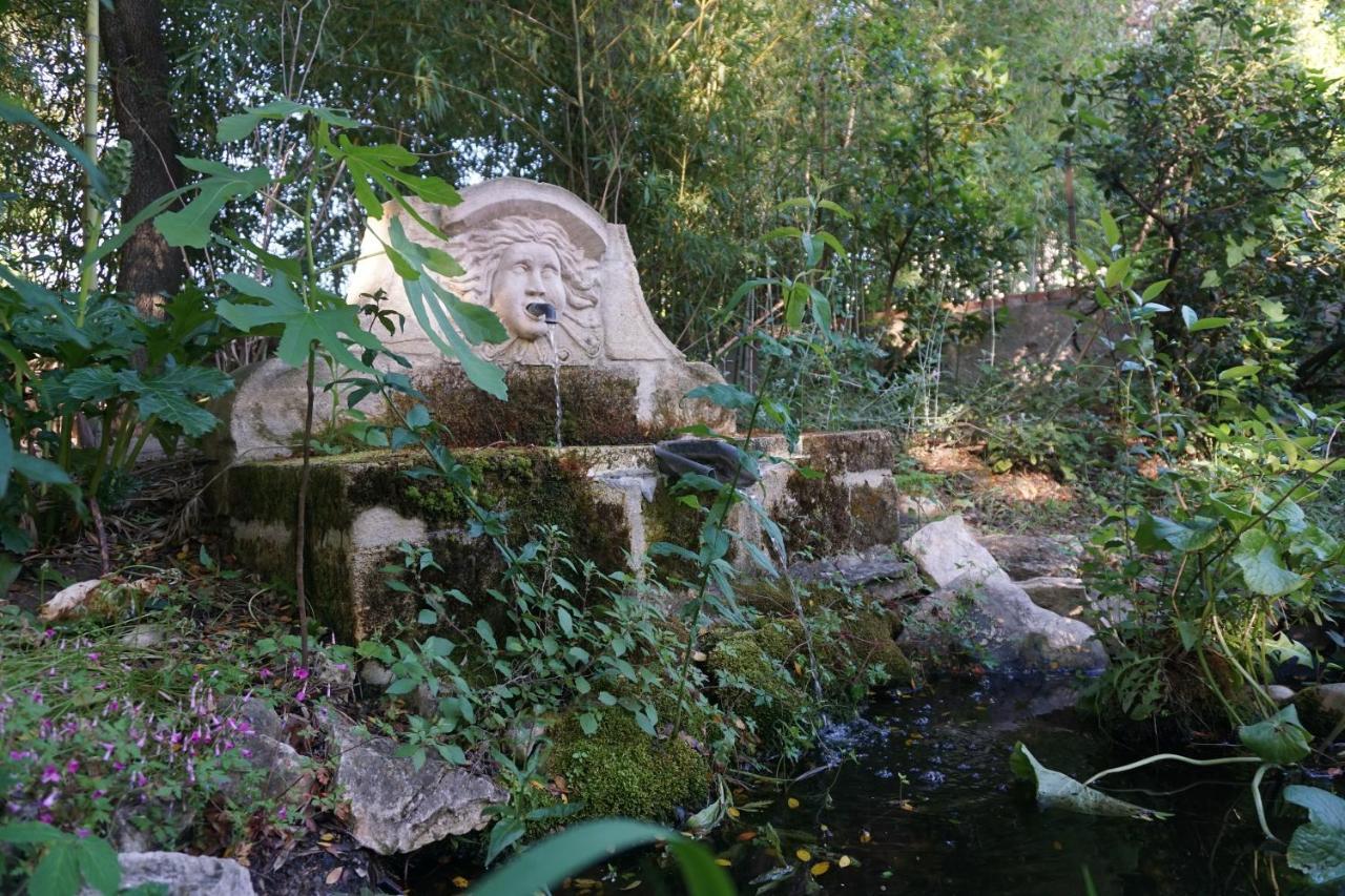 Les Deux Tours Acomodação com café da manhã Brignon Exterior foto