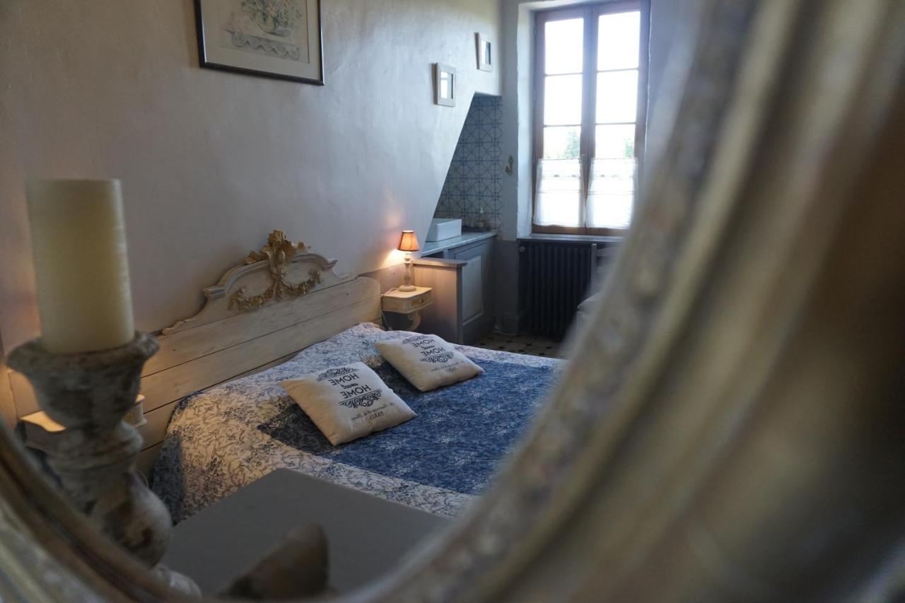 Les Deux Tours Acomodação com café da manhã Brignon Exterior foto