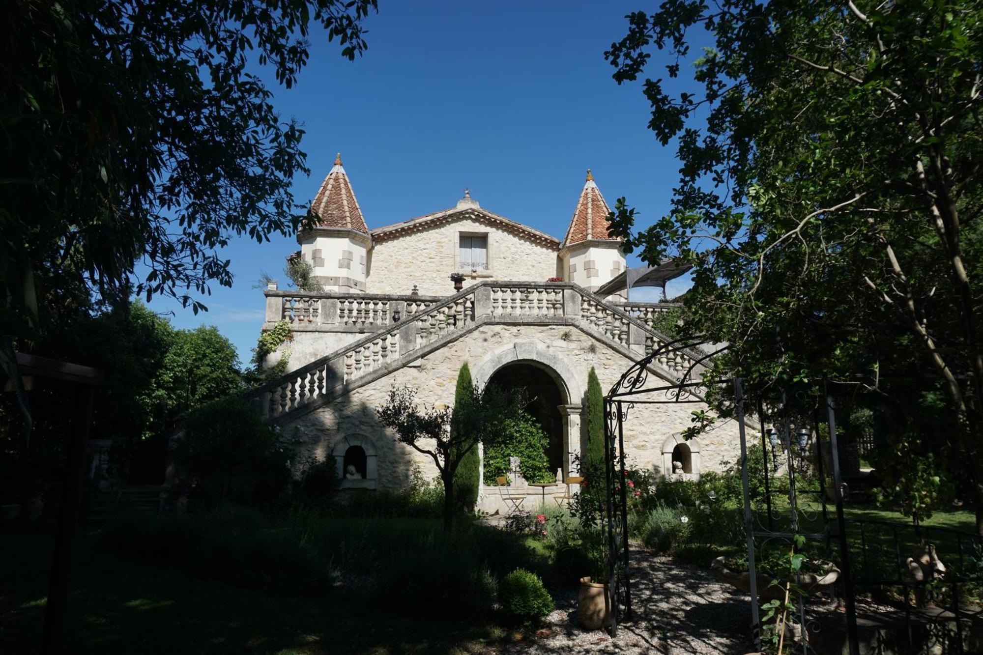 Les Deux Tours Acomodação com café da manhã Brignon Exterior foto